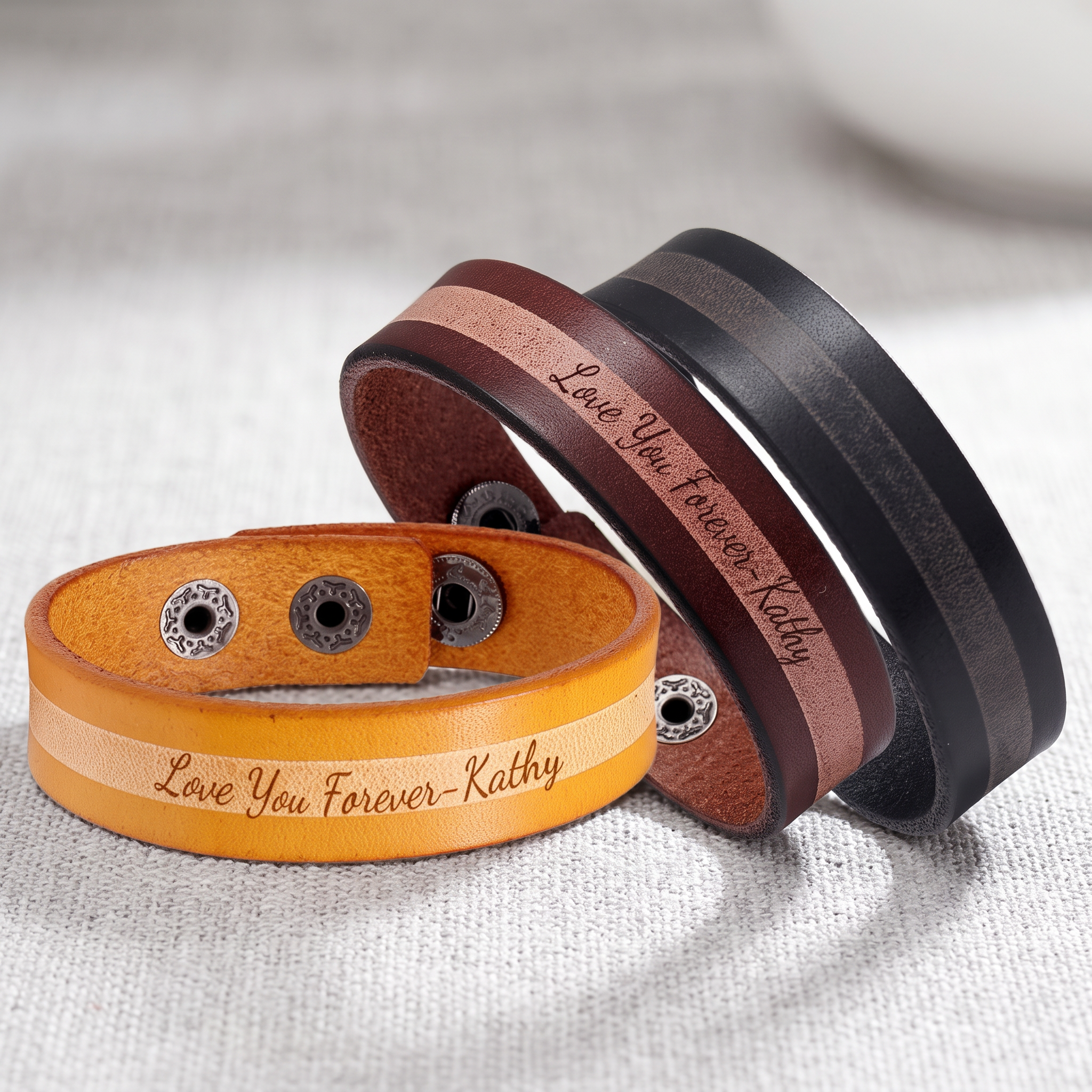 Personalized Leather Bracelet for Men Genuine Leather Customized Vintage Wristband Bracelets Cuff Laser Engraving Text Gifts for Dad Boyfriend Gift for Christmas Fathers Day Thanksgiving